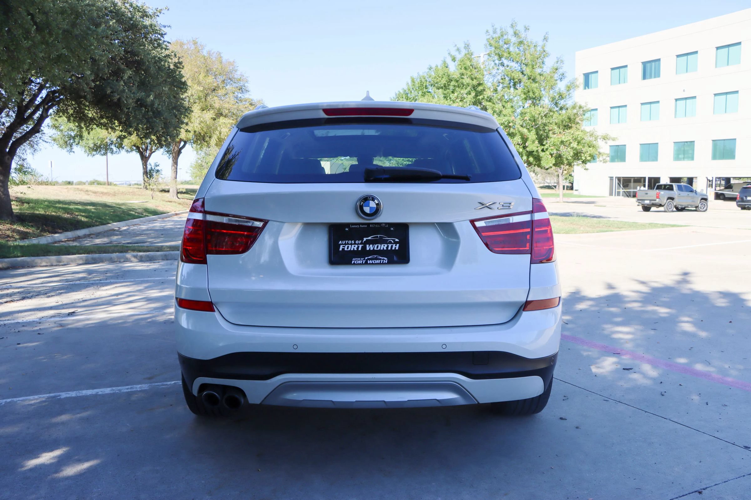Used 2017 BMW X3 xDrive28i AWD/4WD image 6