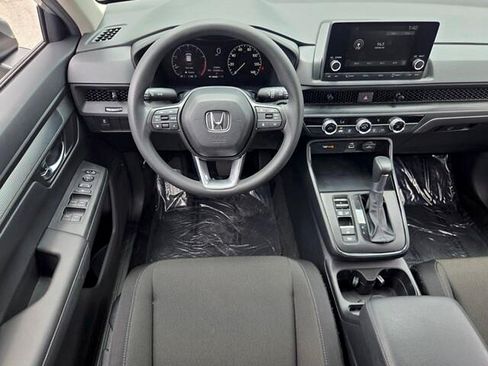 Used 2025 Honda CR-V LX image 12