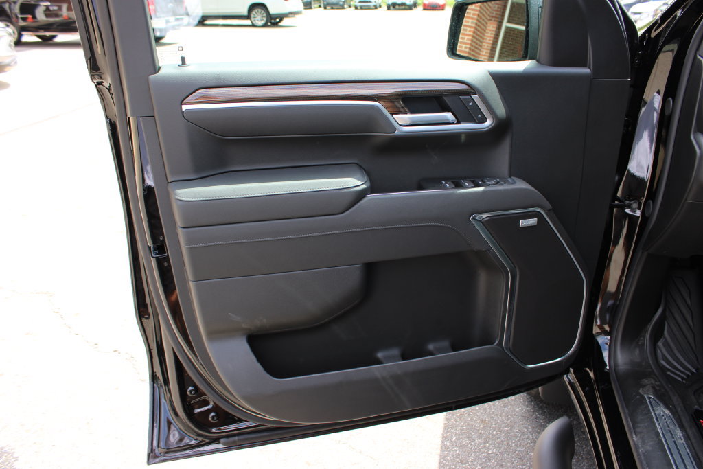 New 2026 Chevrolet Silverado 1500 RST w/ Safety Package AWD/4WD image 14