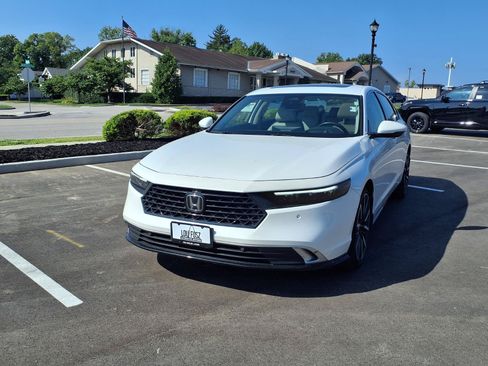 Used 2023 Honda Accord Touring image 30