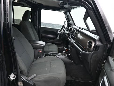 Used 2020 Jeep Gladiator Sport w/ Quick Order Package 24S image 8