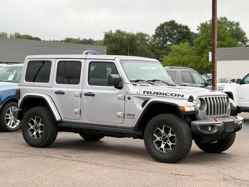 Used 2018 Jeep Wrangler Unlimited Rubicon w/ Uconnect 4C Nav & Sound Group AWD/4WD image 29