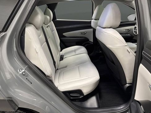 Used 2024 Hyundai Tucson Limited image 32