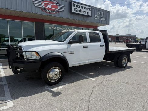 Used 2017 RAM 4500 Tradesman w/ Chrome Appearance Group AWD/4WD image 2