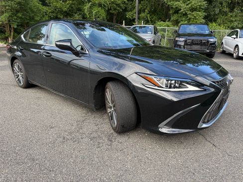 Certified 2024 Lexus ES 350 w/ Premium Package FWD image 1