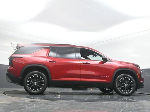 New 2026 Chevrolet Traverse LT w/ Sun and Wheel Package image 32