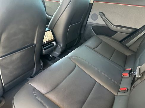 Used 2024 Tesla Model 3 Standard Range RWD image 4