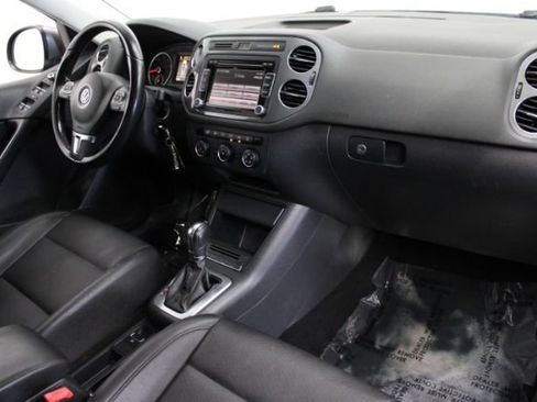 Used 2013 Volkswagen Tiguan S AWD/4WD image 23