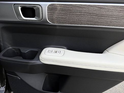 Certified 2025 Hyundai Santa Fe Calligraphy FWD image 25