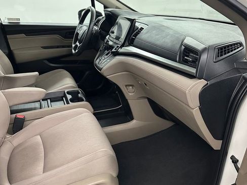 Used 2018 Honda Odyssey EX image 36