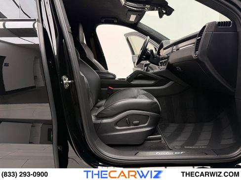 Used 2023 Porsche Cayenne Turbo GT image 69