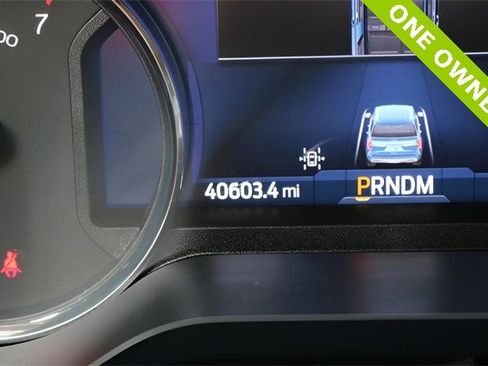 Used 2023 Ford Expedition XLT image 28
