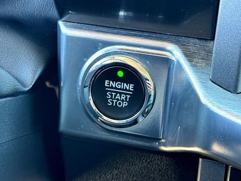 Used 2022 Ford F150 Lariat w/ Equipment Group 501A Mid image 17