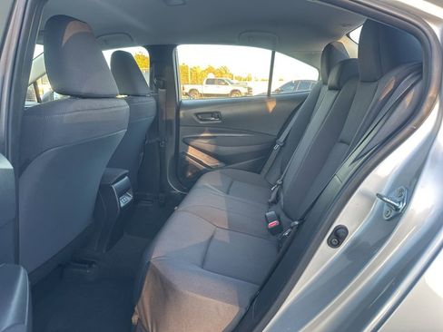 Used 2025 Toyota Corolla LE image 13