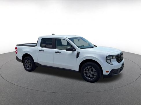 Used 2026 Ford Maverick XLT FWD image 2