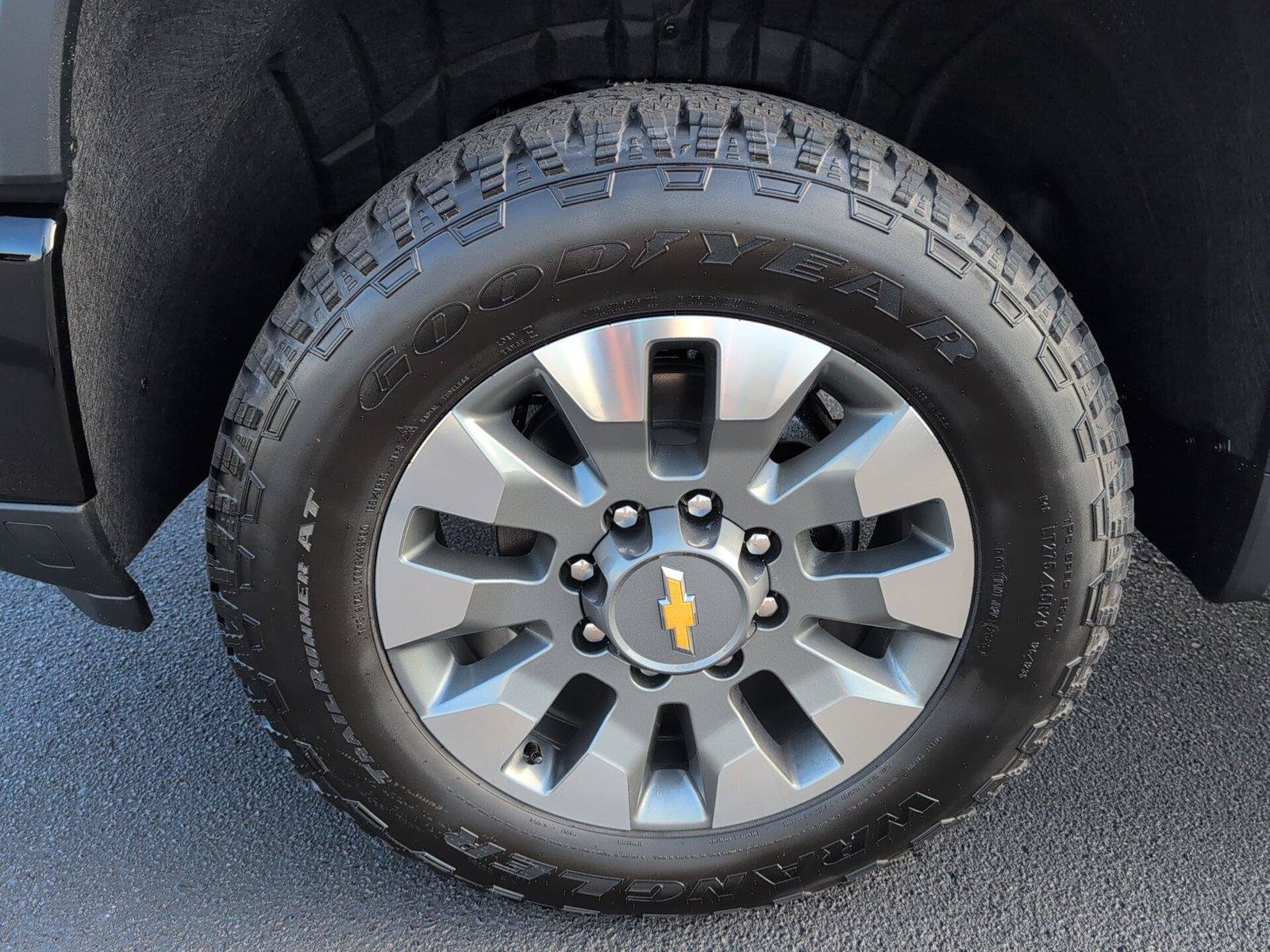 New 2026 Chevrolet Silverado 2500 Custom w/ Custom Value Package AWD/4WD image 9