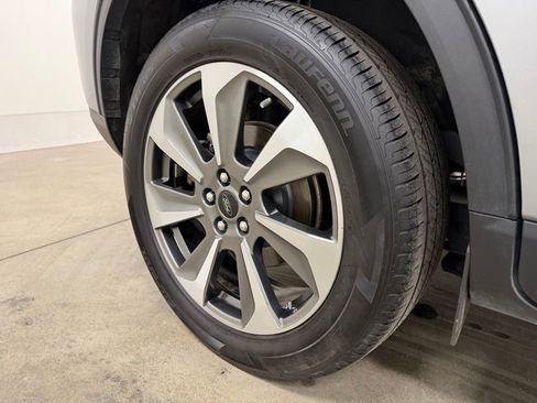 Used 2024 Ford Escape Platinum AWD/4WD image 8