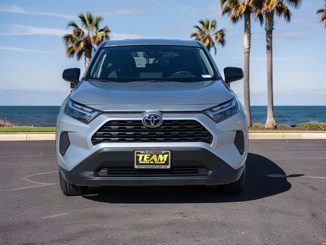 Used 2025 Toyota RAV4 LE AWD/4WD image 3
