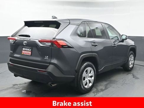 Used 2023 Toyota RAV4 LE AWD/4WD image 7