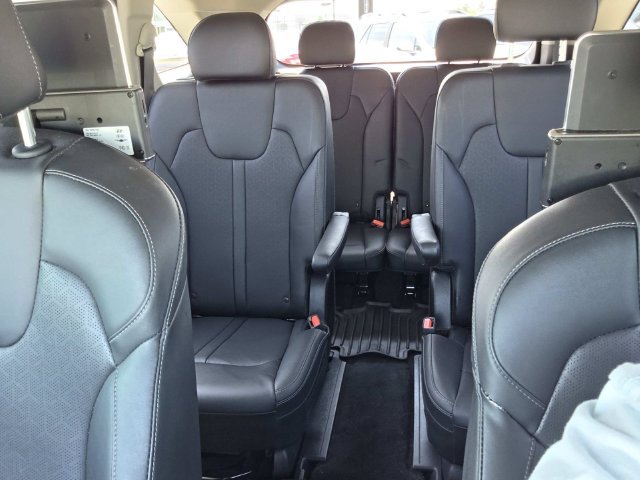 Used 2023 Kia Sorento SX FWD image 13