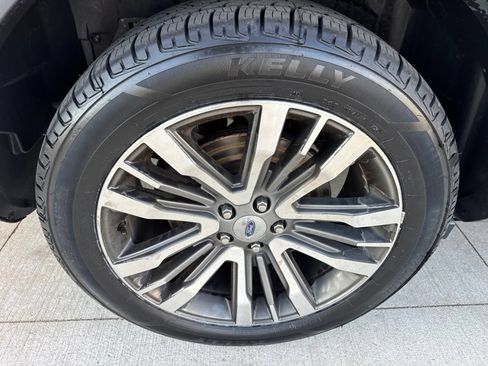 Certified 2018 Ford Explorer Platinum AWD/4WD image 20