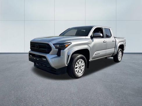 Used 2024 Toyota Tacoma SR5 image 2