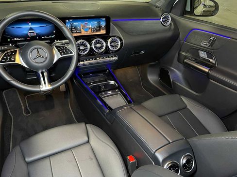 Used 2025 Mercedes-Benz GLA 250 4MATIC image 19