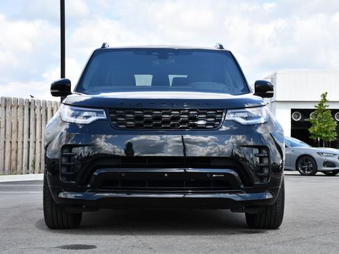Used 2023 Land Rover Discovery S R-Dynamic AWD/4WD image 2