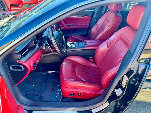 Used 2019 Maserati Quattroporte S Q4 AWD/4WD image 14