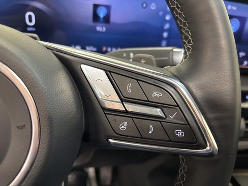 Used 2025 Buick Enclave Avenir w/ Super Cruise Package AWD/4WD image 35