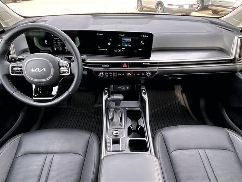 Used 2025 Kia Sorento S AWD/4WD image 15