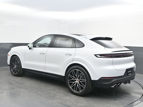 New 2026 Porsche Cayenne Coupe image 3