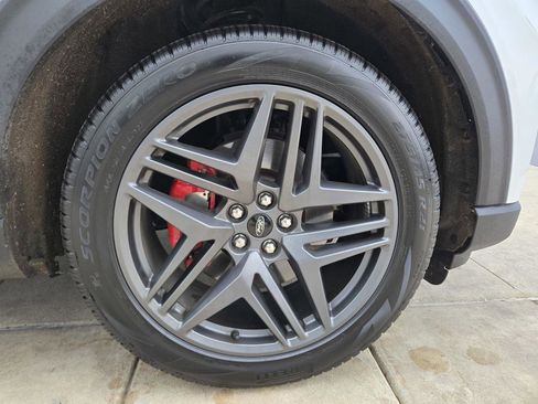 Used 2025 Ford Explorer ST w/ Sun And Sound Package image 47