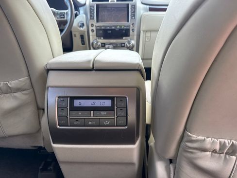 Used 2019 Lexus GX 460 Premium w/ Premium Package AWD/4WD image 30