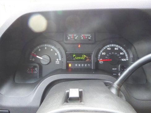 Used 2012 Ford E-350 and Econoline 350 XL image 6