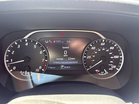 Used 2024 Nissan Frontier SV w/ SV Convenience Package RWD image 3