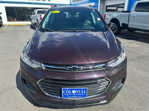 Used 2021 Chevrolet Trax LT w/ Premium Seat Package AWD/4WD image 16
