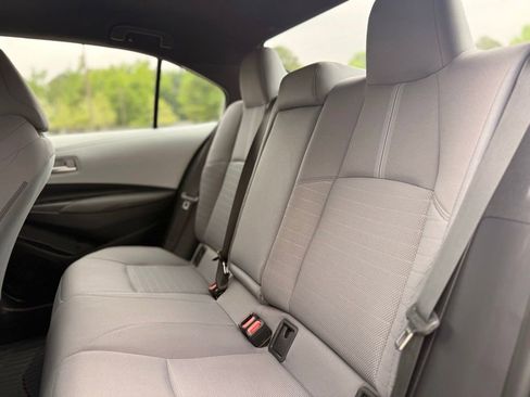 Used 2025 Toyota Corolla SE FWD image 14