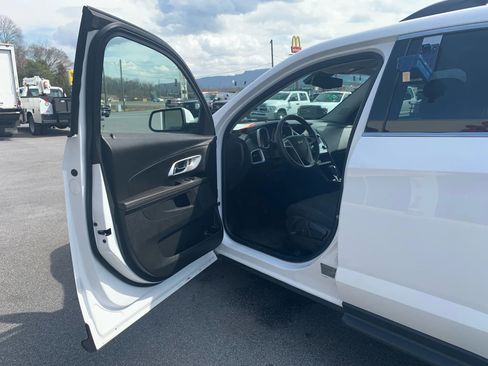 Used 2016 Chevrolet Equinox LT image 7