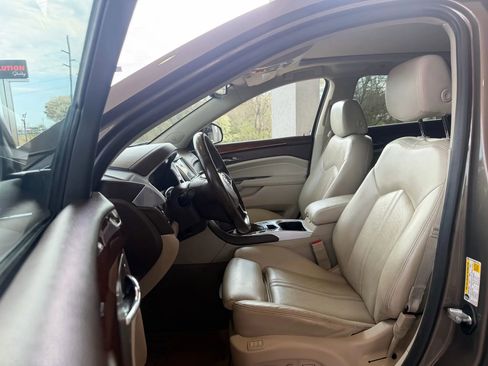 Used 2014 Cadillac SRX Luxury w/ Driver Awareness Package AWD/4WD image 8