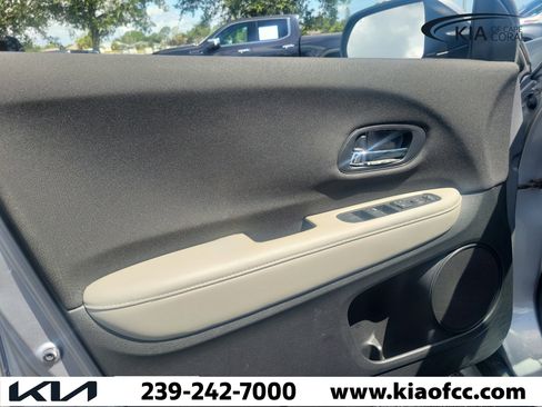 Used 2022 Honda HR-V LX image 22
