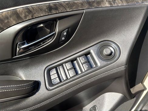 Used 2016 Buick LaCrosse Leather FWD image 28
