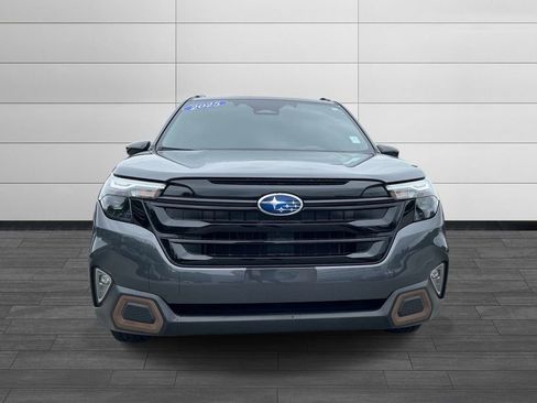Used 2025 Subaru Forester Sport w/ Popular Package #1 AWD/4WD image 8