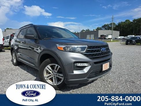 Certified 2021 Ford Explorer XLT w/ Equipment Group 202A RWD image 1