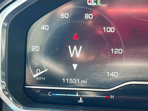 Used 2024 GMC Sierra 1500 Elevation image 12