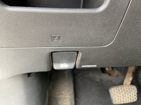 Used 2021 Chevrolet TrailBlazer LS AWD/4WD image 42