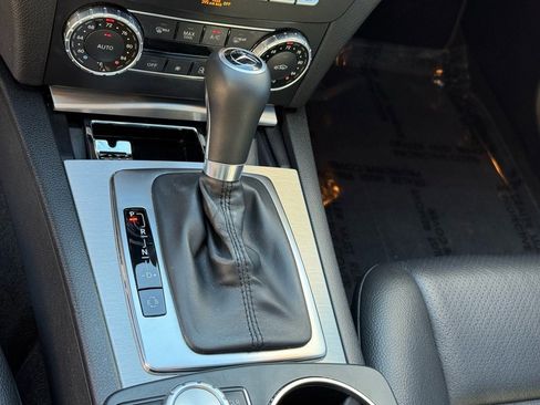 Used 2013 Mercedes-Benz C 250 Luxury image 14