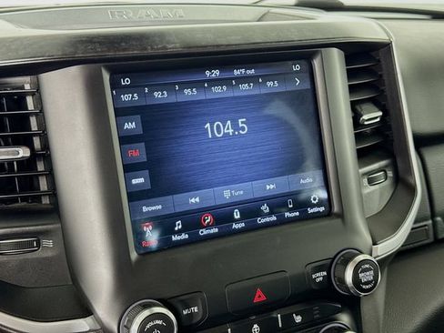 Used 2020 RAM 1500 Big Horn AWD/4WD image 14