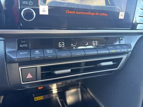 Used 2025 Toyota Camry LE image 11