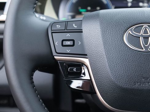 New 2026 Toyota Crown Signia AWD/4WD image 17